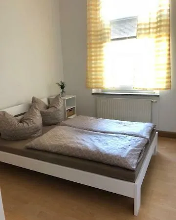Karola *